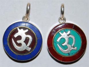 嗡字圓石掛墜(中) (Ro