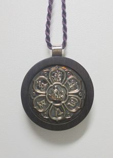 六字大明咒紫檀木銀墜